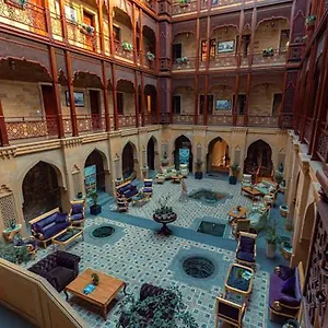 https://shah-palace-hotel.aboutbakuhotels.com